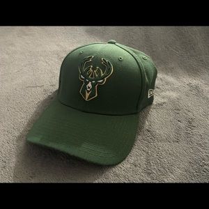 New Era NBA Milwaukee Bucks 39THIRTY Hat